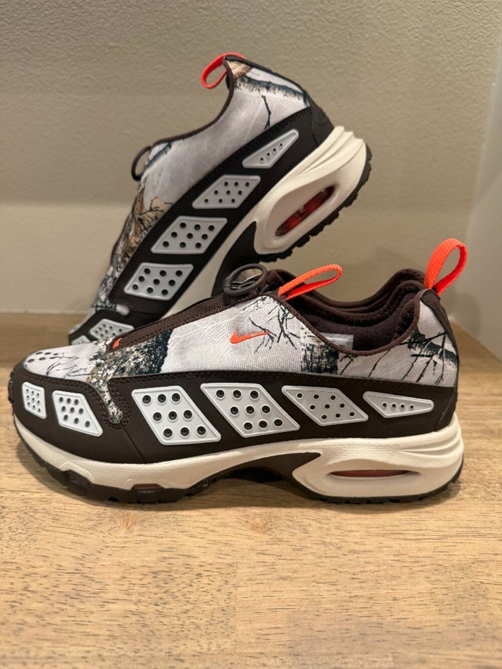 Nike Air Max SNDR Gore-Tex Camo Sneakers Women’s Size 7.5 IB2476-100 NWOT